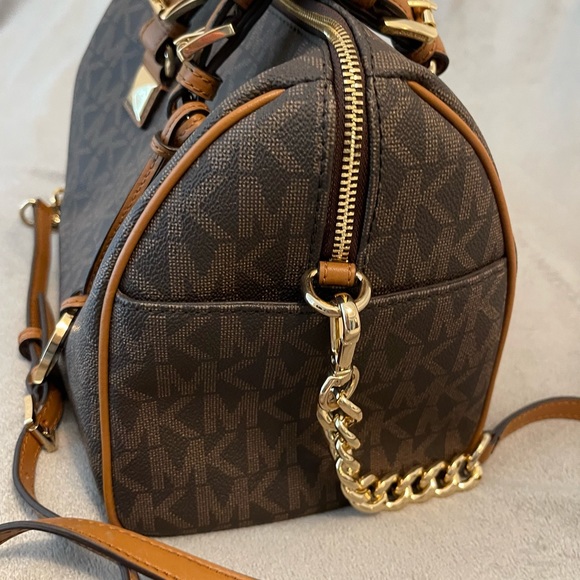 Michael Kors Satchel or Crossbody - Picture 3 of 12